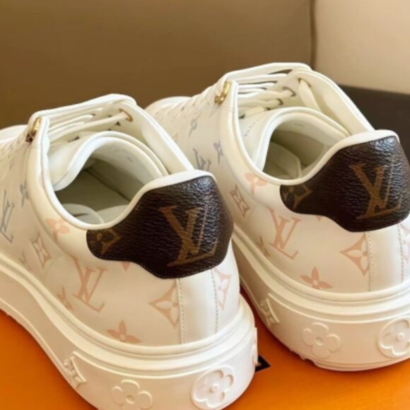 Louis Vuitton Time Out Sneakers Size 39 - Picture 5 of 6